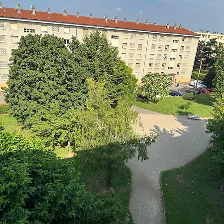 Grand Appartement Bron Centre Proche Eurexpo Et Groupama Exterior foto
