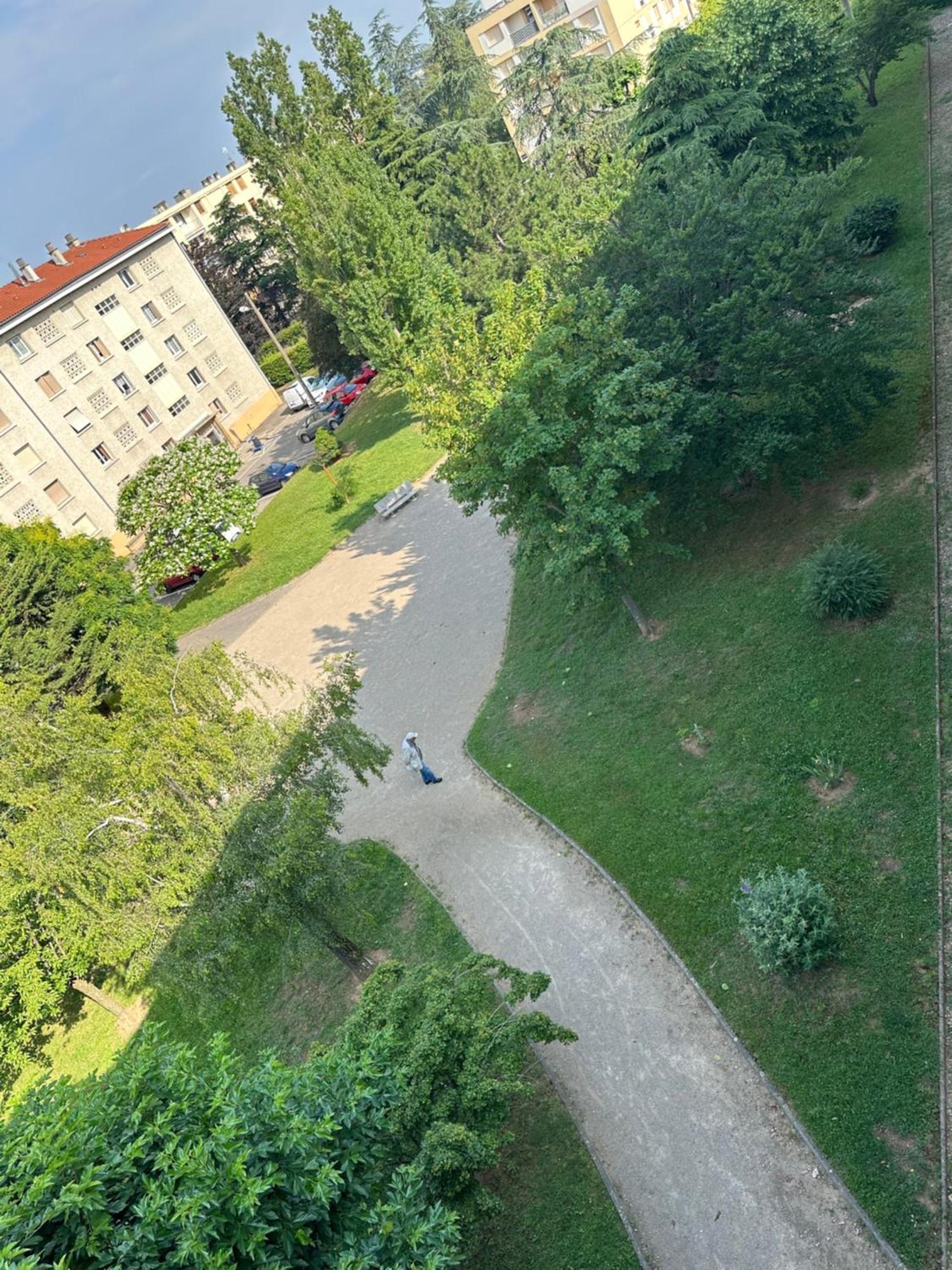 Apartment Grand Centre Proche Eurexpo Et Groupama