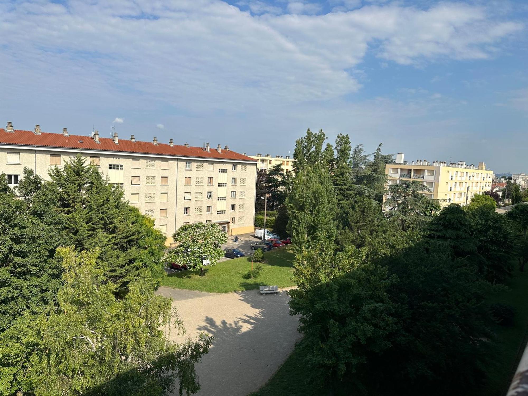 Apartment Grand Centre Proche Eurexpo Et Groupama Bron